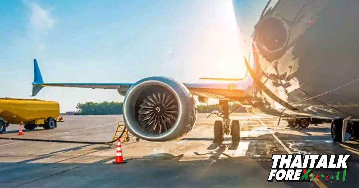 น้ำมันเครื่องบินในสหรัฐขาดแคลน ทำให้ต้นทุนสายของการบินสูงขึ้น