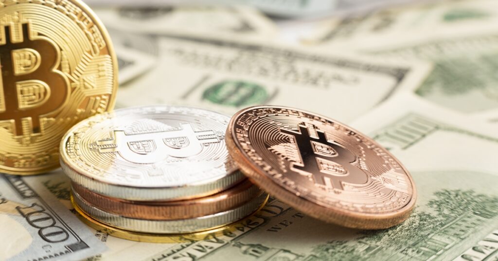 ราคา Bitcoin วันนี้: พุ่งแตะระดับสูงสุดเป็นประวัติการณ์เหนือ 97,000 ดอลลาร์จากกระแสทรัมป์ เปิดตัวออปชั่น ETF
